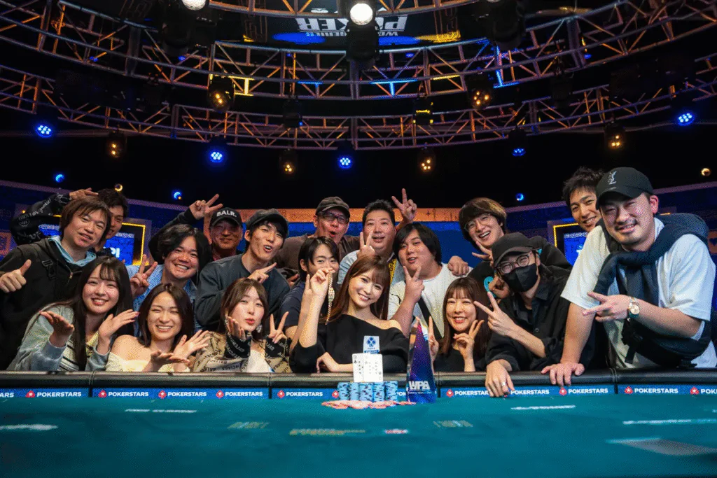 시이나 오카모토-WSOP-포커