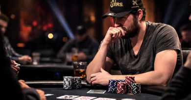 닉 헬뮤스