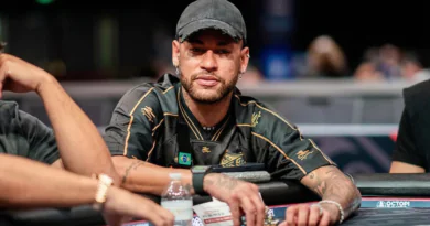 90분 뛰고 포커 테이블로 — 네이마르, 헤즈업까지 올라갔지만 준우승 네이마르-포커-준우승